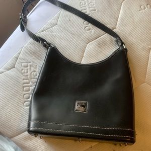Leather shoulder bag